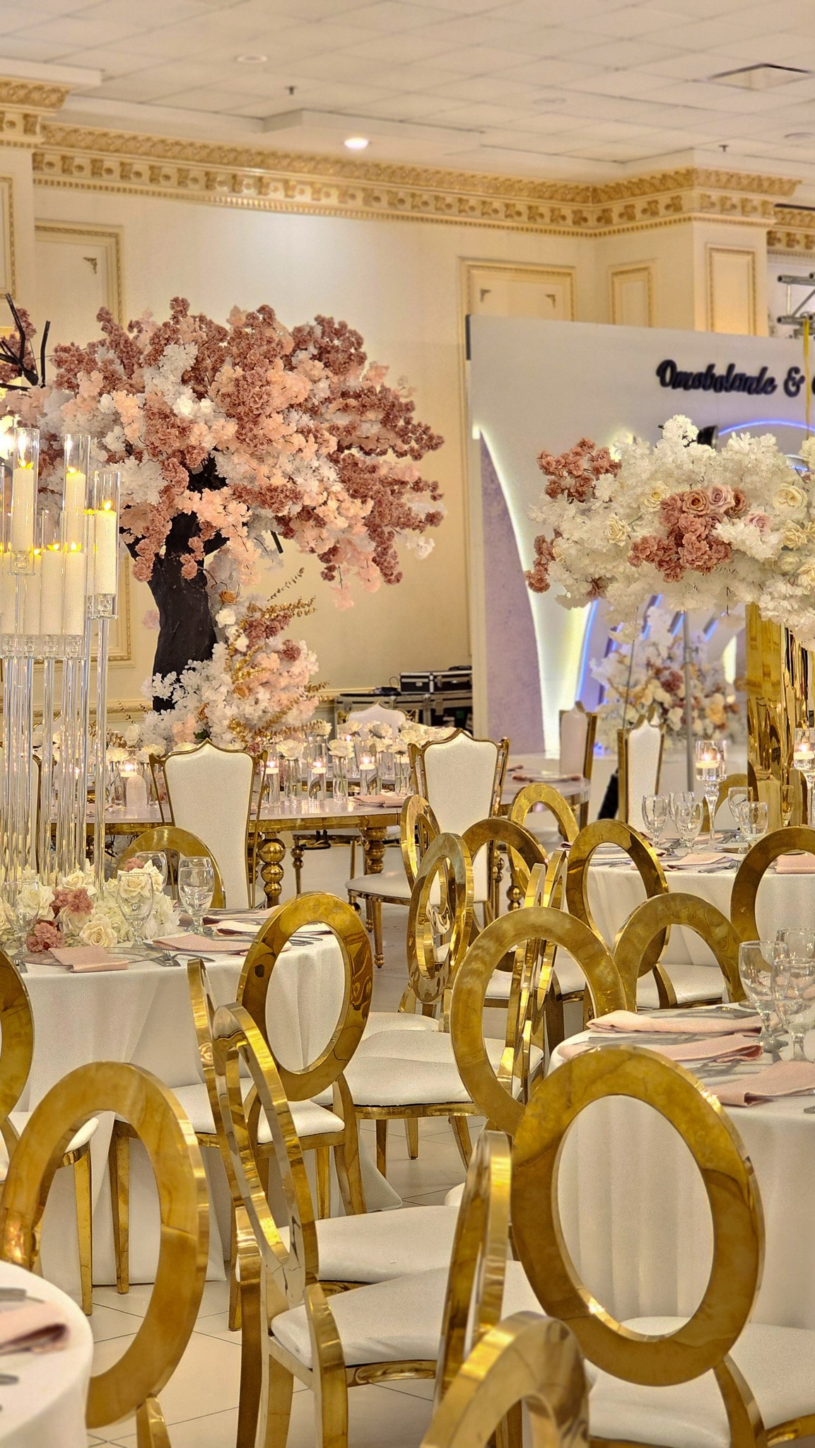 Champagne Garden Reception by Gigi Backdrops