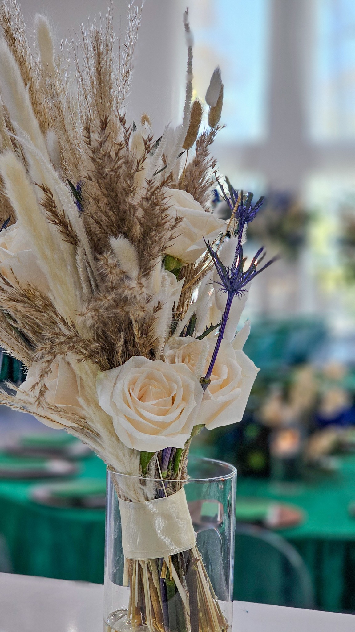 Soft Neutral Centerpiece by Gigi Backdrops